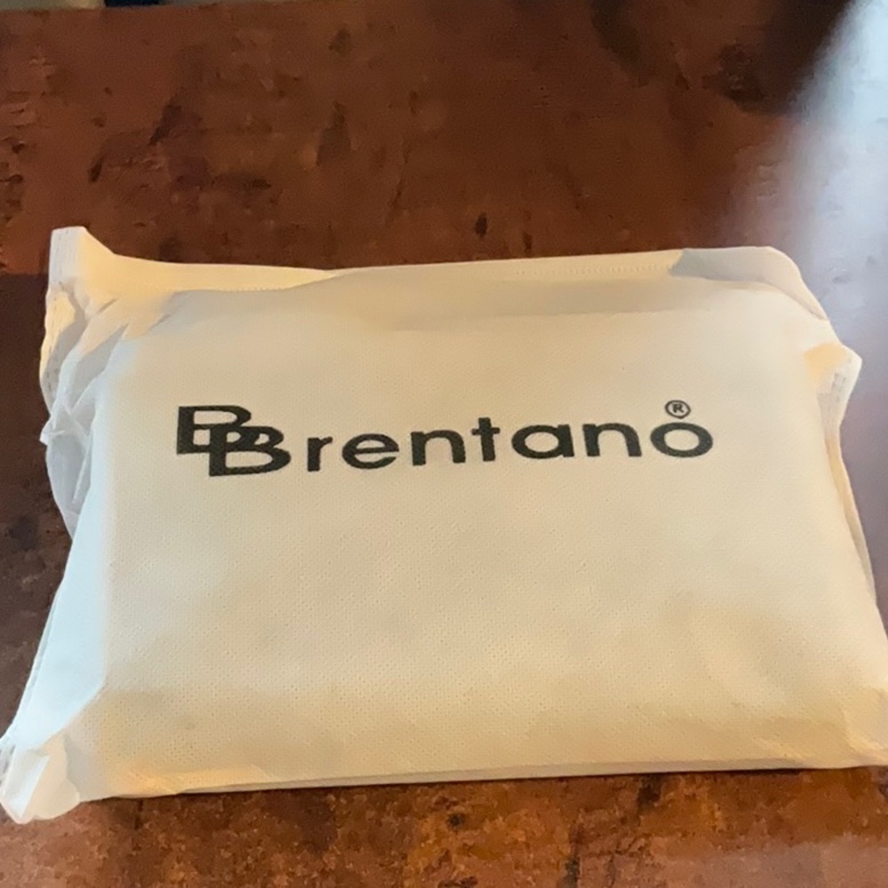 NWT Brentano Vegan Leather Shoulder bag/wristlet - Picture 9 of 9
